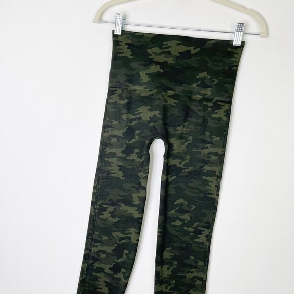 Spanx Camo Seamless Leggings Womens Size Large Look At Me Now - Picture 3 of 9